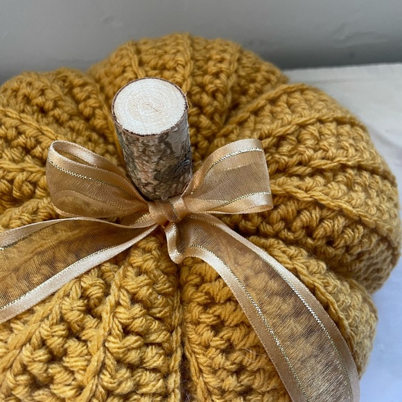 2 Pumpkin/ Thanksgiving decor - Picture 7 of 15